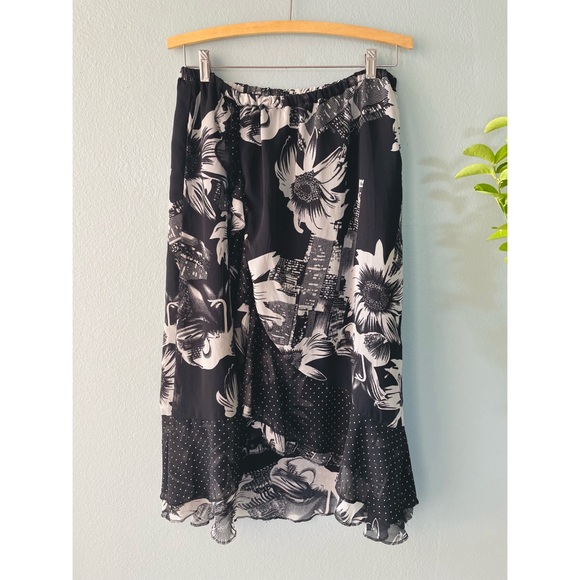 Seventh Avenue Dresses & Skirts - Seventh Avenue | Y2k Black & White Chiffon Floral Cityscape Ruffle Skirt